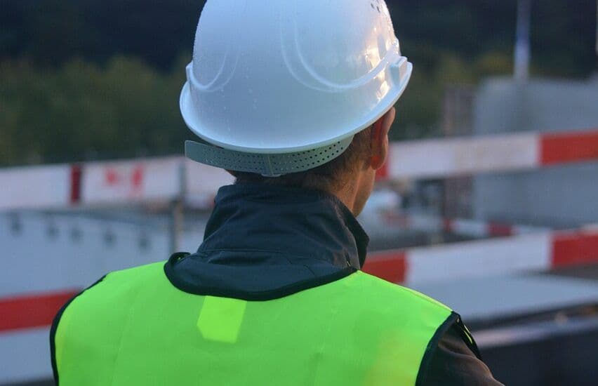 Featured post - What Makes An Ideal Contractor