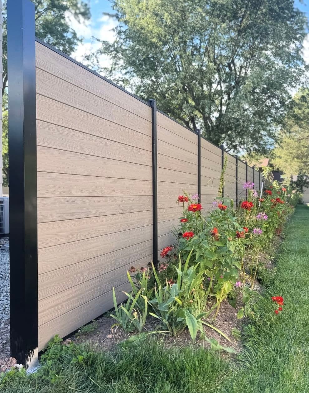 Do Composite Fences Fade or Warp? image