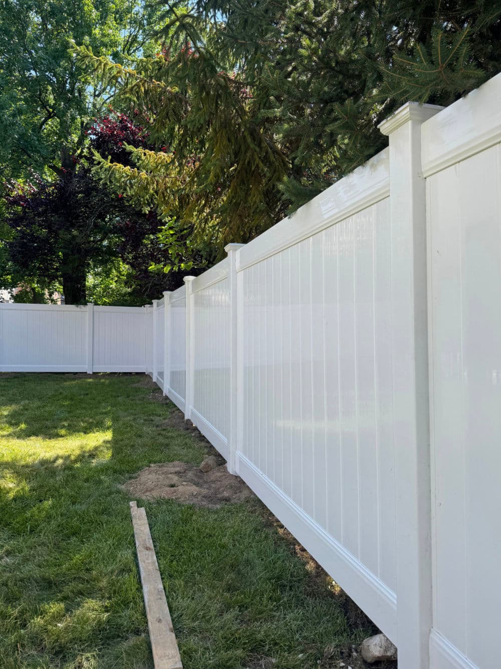 Gallery photos for Ensuring Safety and Privacy with a New Vinyl Fence in Englewood Cliffs: Image #2