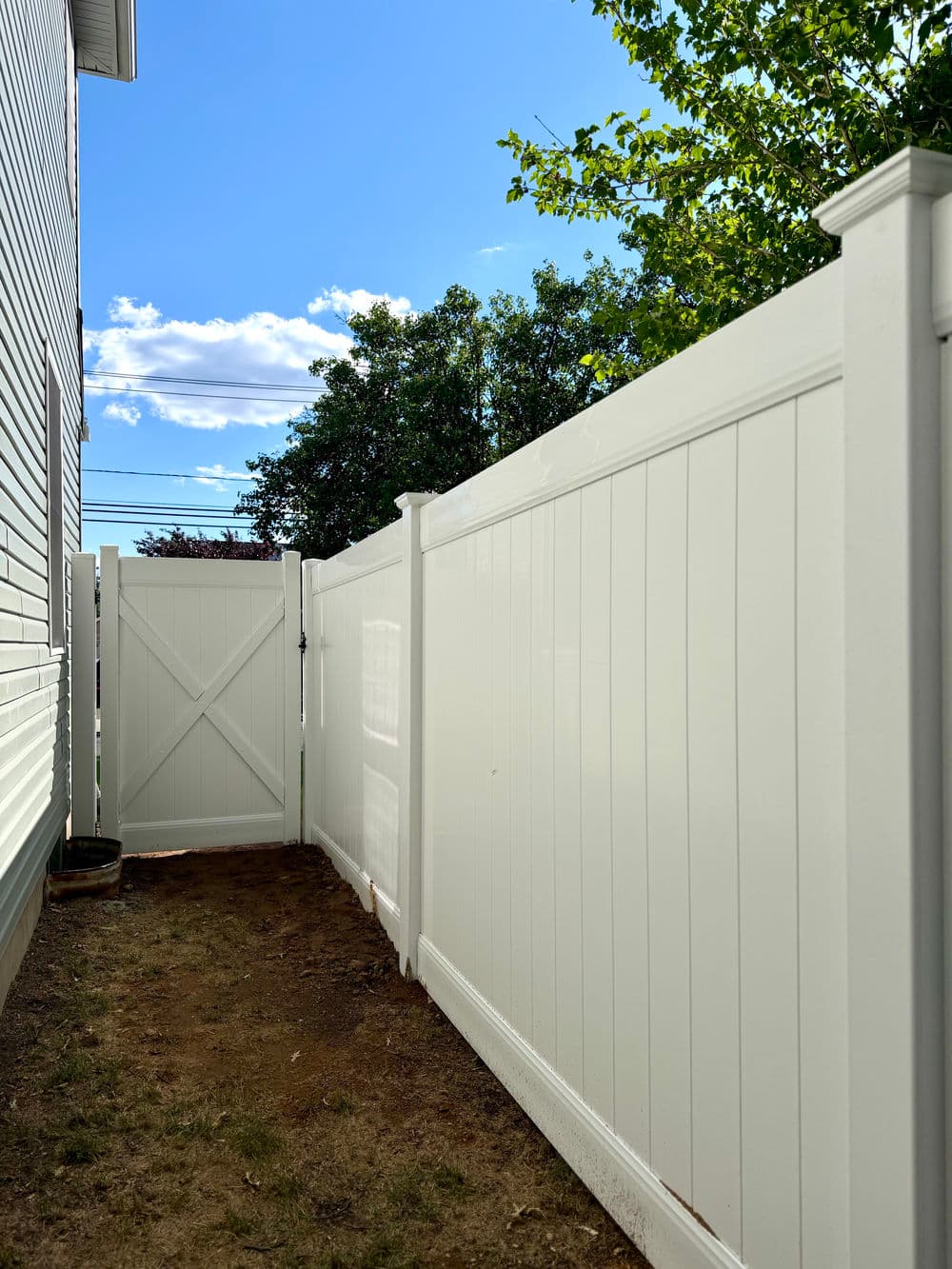 Gallery photos for Full Privacy Vinyl Fence Install in Lodi NJ: Image #2